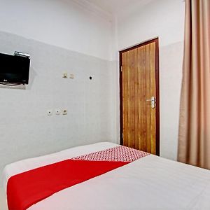 Kamar kembar standard
